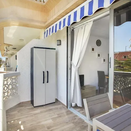 Modern In Playa De Americas Апартаменты