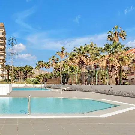 Modern Playa Honda In Playa De Americas 플라야데라스아메리카스