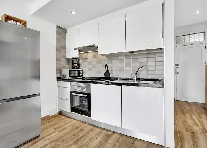 Modern In Playa De Americas Apartman *